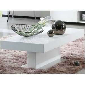  47 Inch Rectangle Cocktail Table by Diamond Sofa