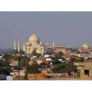  Taj Mahal on the Banks of the Yamuna River, Built by Shah 