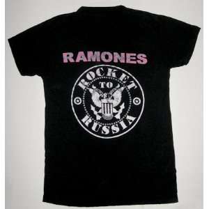  RAMONES Rocket to Russia Rock Band Tee Shirt Junior Large 