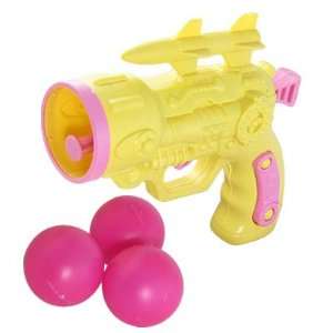   Plastic Yellow Gun Fight Toy w 3 Pcs Table Tennis Toys & Games