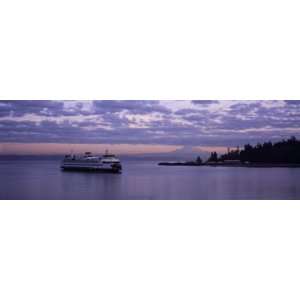  Ferry in the Sea, Bainbridge Island, Seattle, Washington 