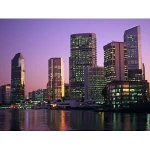 Queensland, Brisbane, View of the Business District at Dusk, Australia 