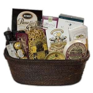 The Gourmet Snack Attack Gift Basket   Muchie Food for 6+ People in a 