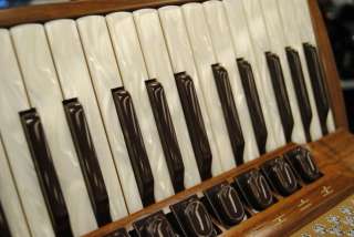 Weltmeister Monte 37 Piano Accordion Natural 96/IV/11/3  