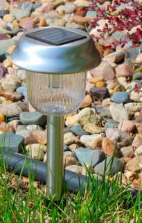  MOONRAYS 93004 Solar LED Garden/Outdoor Lawn Lights Lamp Metal/Steel