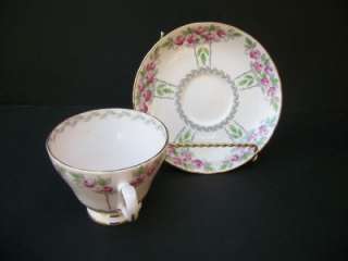 VINTAGE TUSCAN FINE ENGLISH BONE CHINA TEA CUP AND SAUCER PINK FLORAL 