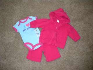 Large lot baby girl clothes size Newborn *Carters, full outfits, some 