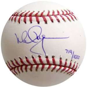 Autographed Mark McGwire Ball   Limited Edition 7191000 