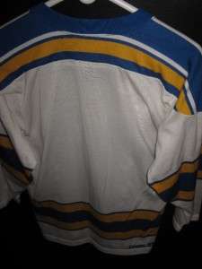    SEWN VINTAGE SANDOW ST.LOUIS BLUES NHL HOCKEY JERSEY DURENE SWEATER
