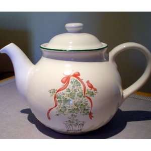 Corelle Callaway Holiday 1qt Teapot 