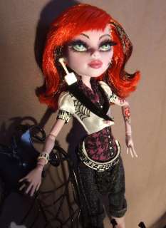   Operetta repaint Monster High by Michelle Candace   Enchanted Ones