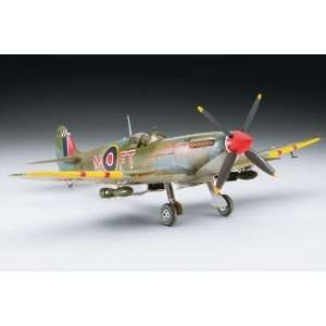    Revell Germany 1/48 Spitfire Mk IXC Aircraft Kit Toys & Games