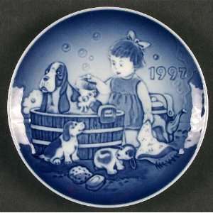  1997 Bing & Grondahl Childrens Day Plate    Bath Time 
