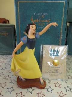 WDCC Disney Snow White The Fairest One of All Figurine in box w/coa 