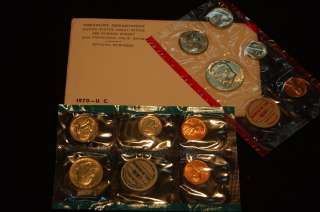 1970 US MINT Uncirculated Set With SILVER John F. Kennedy Half 