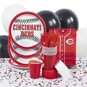 MLB Cincinnati Reds™ Basic Party Pack   Tableware & Tableware Sets