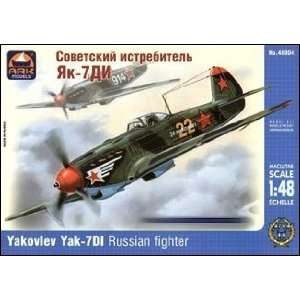  Yak 7DI WWII Russian Fighter 1 48 Ark Toys & Games