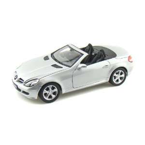  Mercedes Benz SLK Convertible 1/18 Silver Toys & Games
