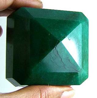 gemstone emerald weight 585 00 carat dimension 48 x 45 x 31 mm 