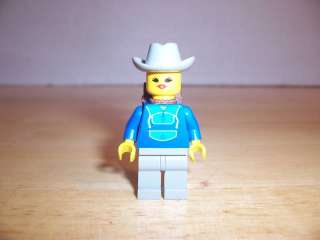 LEGO   FEMALE HIKER / COWGIRL w/ Backpack (#6552)  