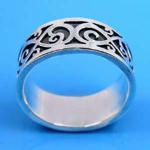  8.42 grams 925 Sterling Silver Tribal Design Oxidized Ring 