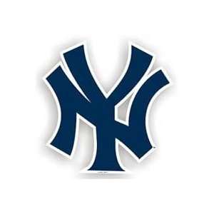   Forever Collectibles MLB 12 Car Magnet   Yankees
