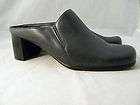 ST. JOHNS BAY NAVY BLUE LEATHER 2.25 HEEL MULES; SIZE 8M
