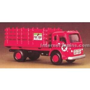   HO Scale International CO 190 Stakebed Truck   Texaco Toys & Games