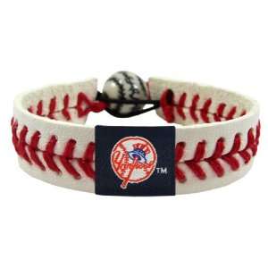  MLB New York Yankees Top Hat Classic Baseball Bracelet 