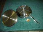   model 722 24 10 stainless steel skillet cover the pan comes with