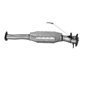  Benchmark BEN81212 Direct Fit Catalytic Converter (CARB 