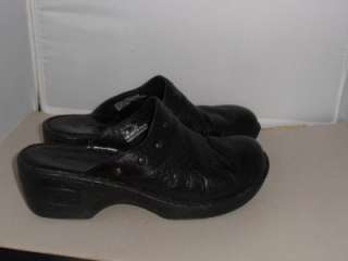 Born Slip On Casual Size 8 EU 39 Black and Great  
