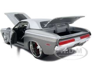 1970 DODGE CHALLENGER R/T COUPE SILVER 124 CUSTOM  
