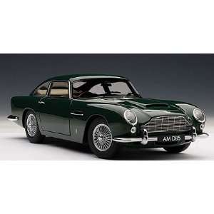  ASTON MARTIN DB5   GREEN in 118 scale by AUTOart Toys 