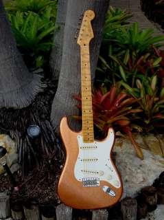   FENDER STRATOCASTER 55 Relic Guitar Broker Limited Edition  