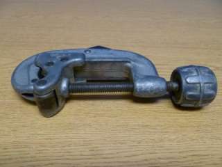 Ridgid No 20 5/8 to 2 1/8 Pipe Cutter with Reamer S56  