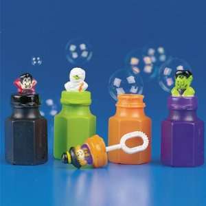  24 Halloween Character Bubble Bottles   Novelty Toys 