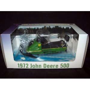    John Deere 500 Snowmobile 1/16 Lone Tree Creek Toys & Games