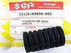 25652 49000 SUZUKI GEAR RUBBER GV700 GSX R600 RF600 SV650 SV1000 LT125 