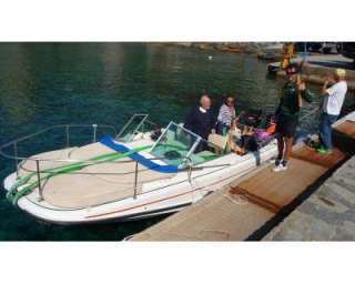 Boston whaler 21 revenge a Carbonate    Annunci