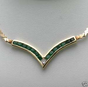 New 14k yellow gold Emerald & Diamond V Necklace WOW  