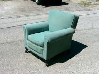 1950 Retro Vintage Teal Club Chair w/Carved Legs  