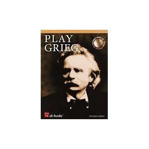    Play Grieg Softcover with CD for Recorder