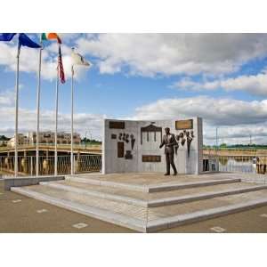  Sculpture to John F Kennedy by Anne Meldon Hugh, New Ross 