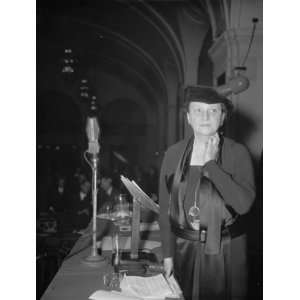   . Washington, D.C., Dec. 11. Secretary of Labor Frances Perkins as s