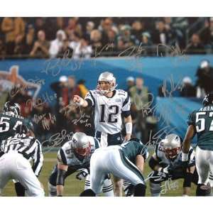 Tom Brady New England Patriots   SB 39 Action   Autographed 16x20 