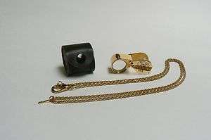   TRIPLET HASTINGS 18MM GOLD TONE LOUPE MAGNIFIER & FREE CHAIN  