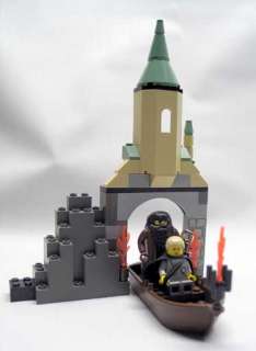 Lego Harry Potter HOGWARTS CASTLE set # 4709, from 2001   99% complete 