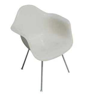 Herman Miller Eames Fiberglass Armchair Off White  
