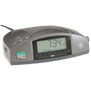 GE 74982 Clock Radio with Presets Electronics